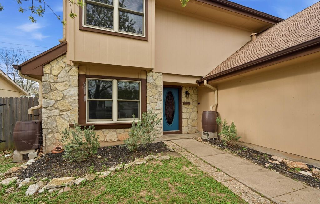 Photo of 4009 Alexandria DR, Austin, TX 78749 (MLS # 2999382)