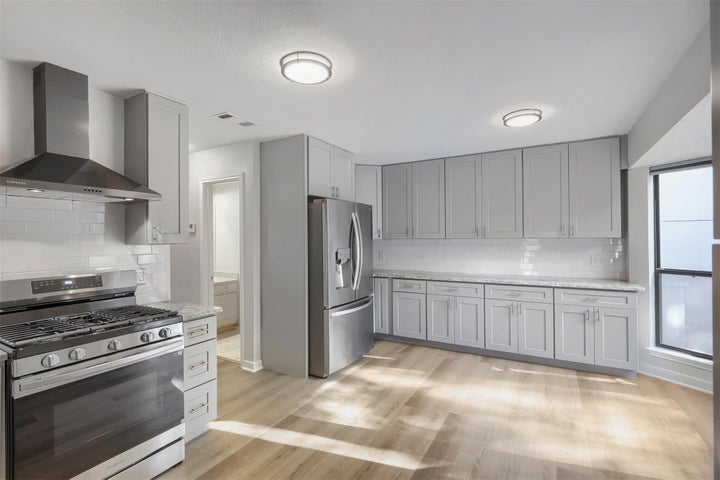 Photo 1 of 26 — 6026 Mount Bonnell CV, Austin, TX 78731