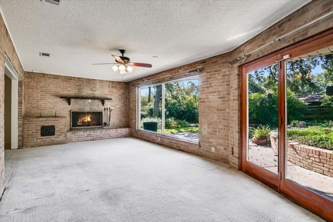 1613 Lupine LN Austin TX 78741
