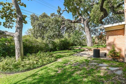 Tiny photo for 1613 Lupine LN, Austin, TX 78741 (MLS # 4654581)