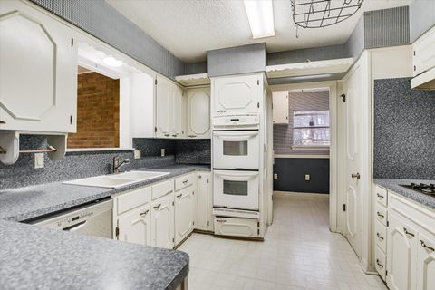 Tiny photo for 1613 Lupine LN, Austin, TX 78741 (MLS # 4654581)