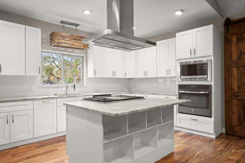 Tiny photo for 10204 Oak Grove CIR, Austin, TX 78736 (MLS # 9418312)