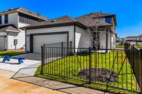 175 International ST Buda TX 78610