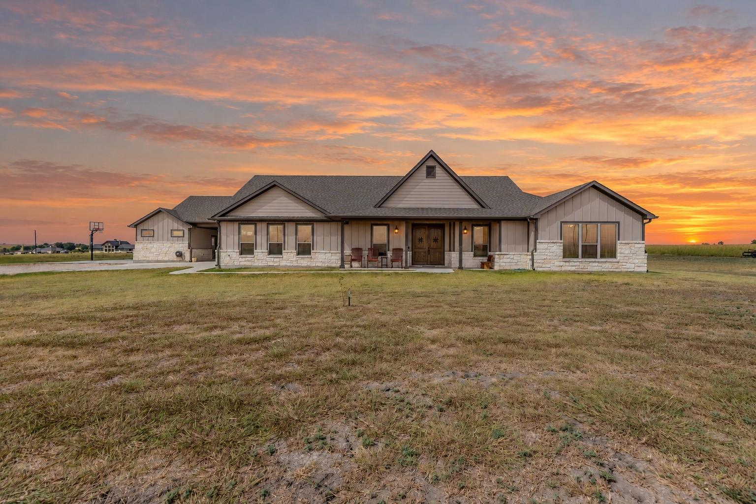 323 County Road 301
