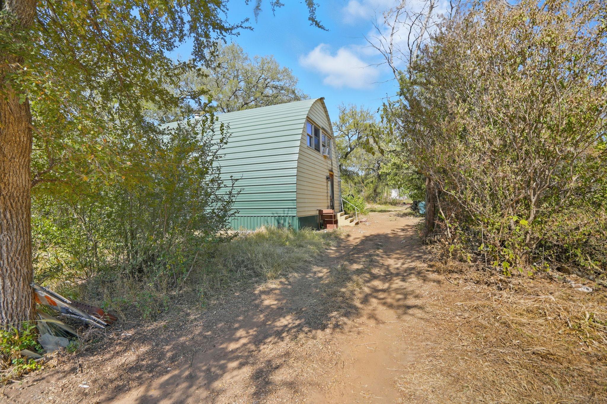 201 Deer Springs LOOP