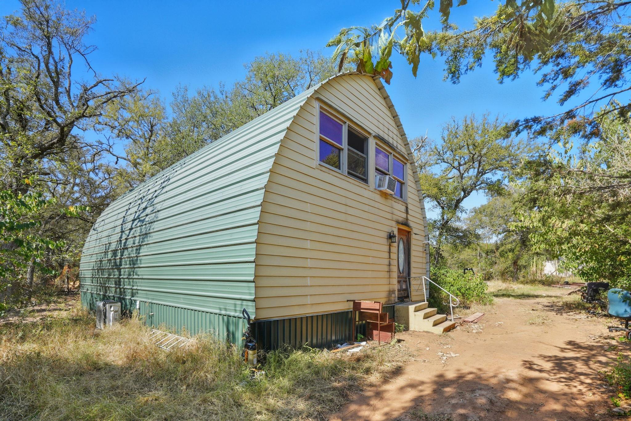 201 Deer Springs LOOP