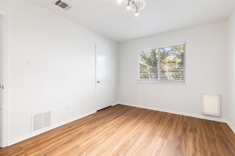 Tiny photo for 4504 Oak Creek DR, Austin, TX 78727 (MLS # 7657112)
