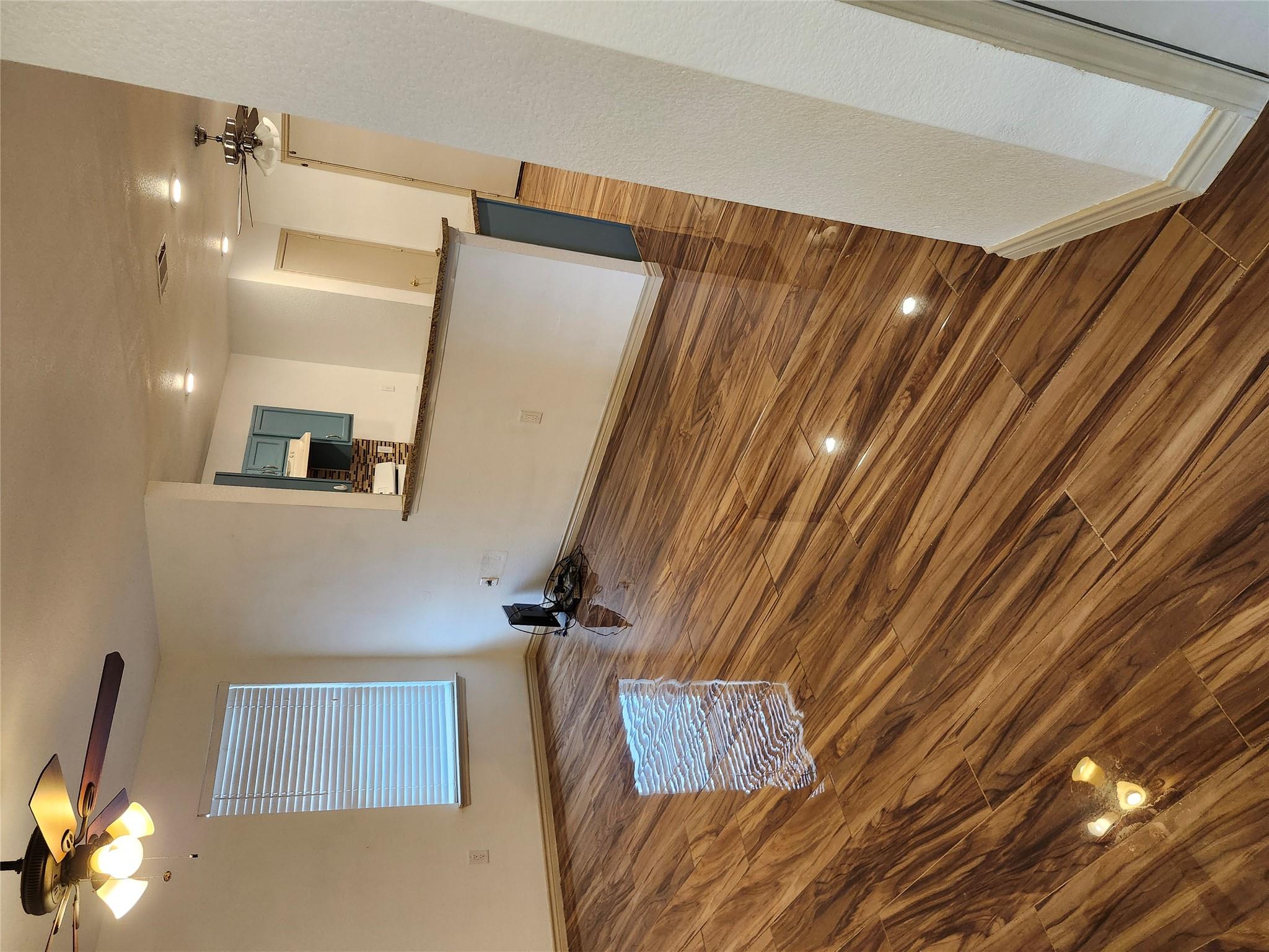 11801 Briarcreek LOOP