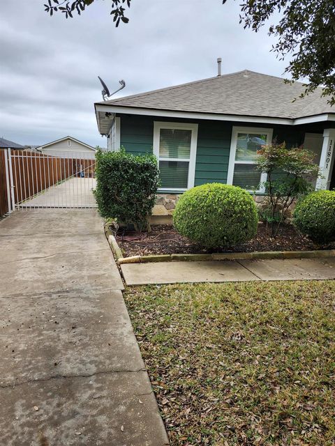 Tiny photo for 11801 Briarcreek LOOP, Manor, TX 78653 (MLS # 5645598)