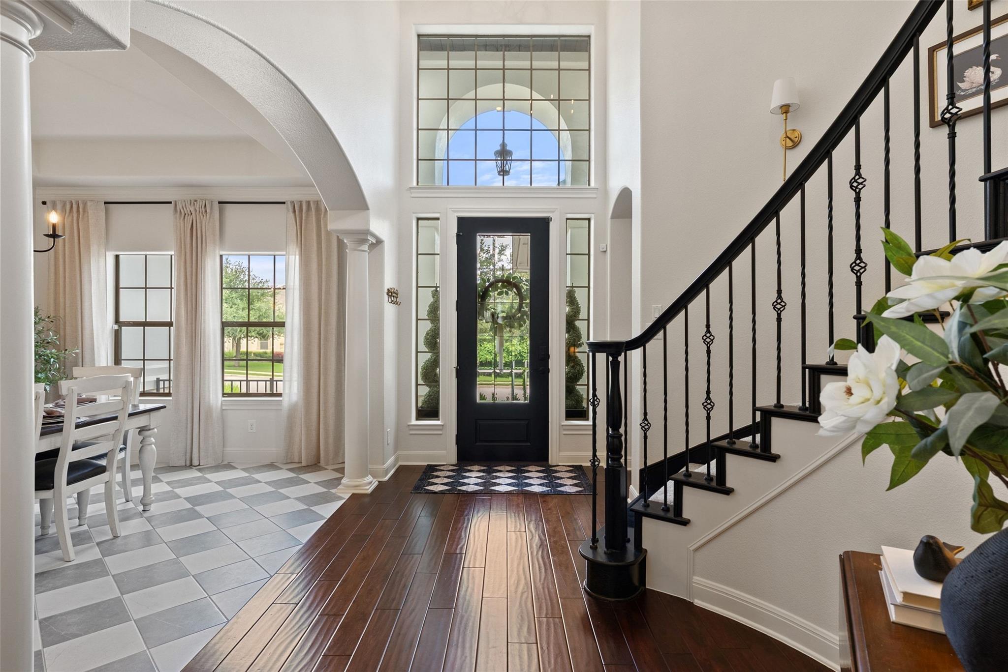1928 Long Bow DR