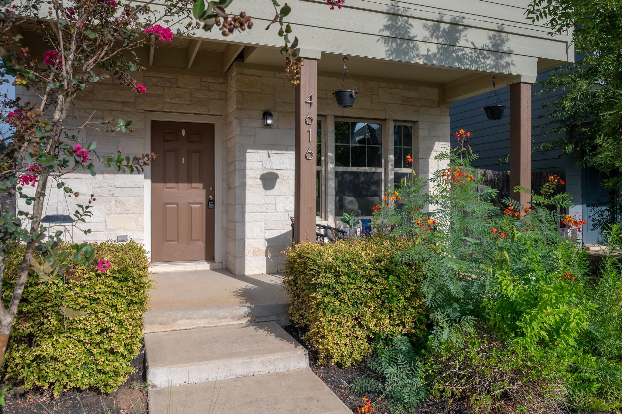 4616 Esper LN 338