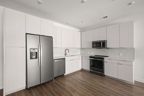 4802 S Congress Ave 213 Austin TX 78745