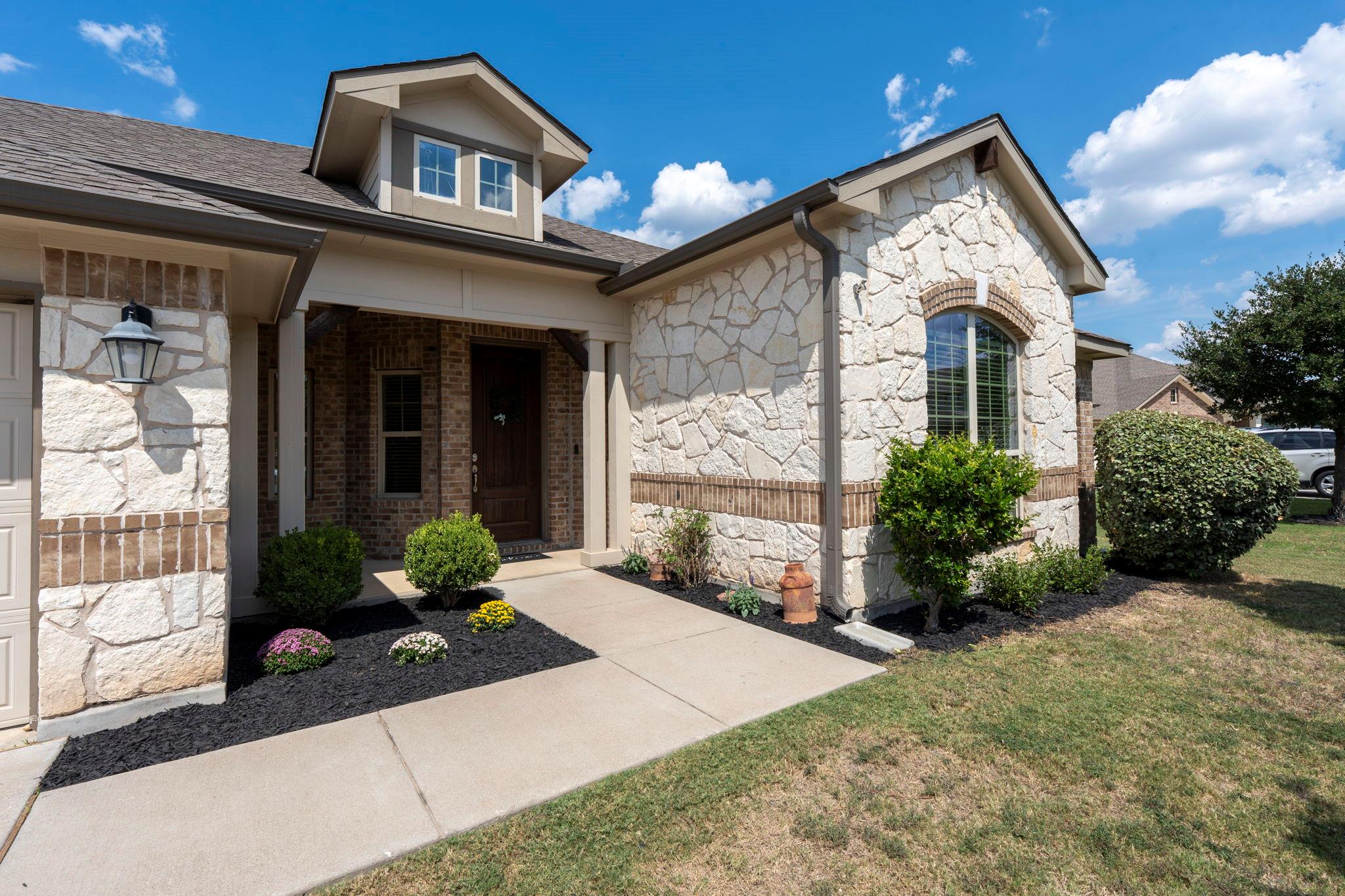 294 Summer Pointe DR