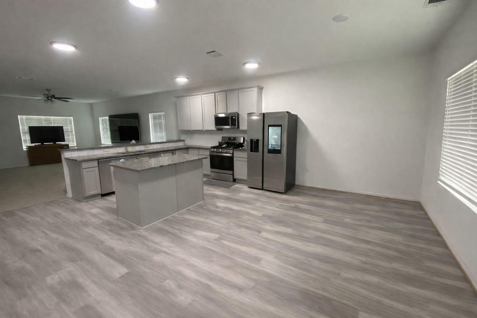 208 Eagle Lake DR