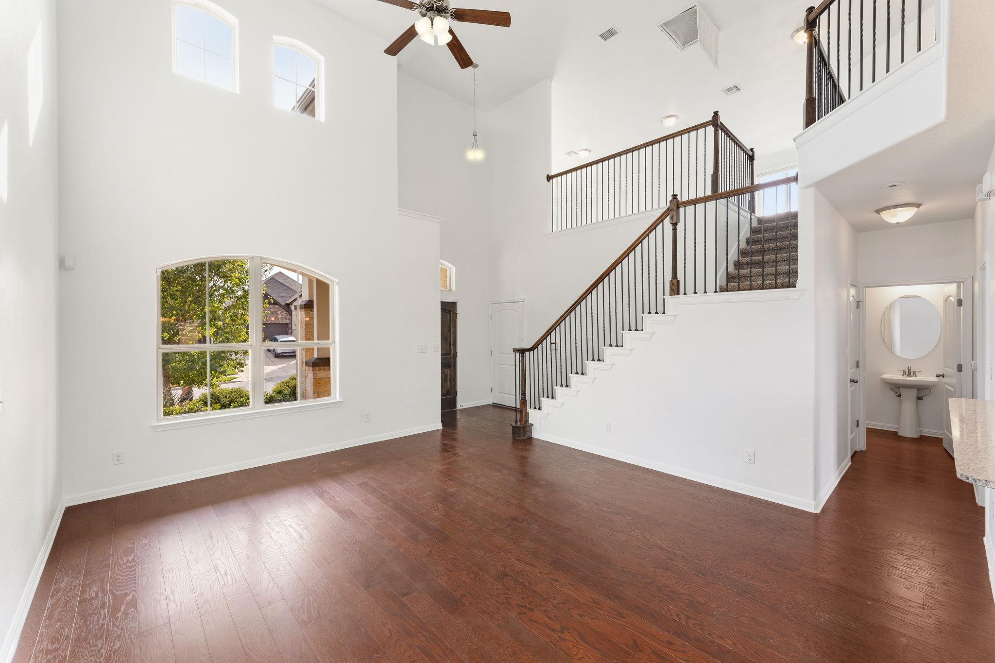 13517 Larrys LN