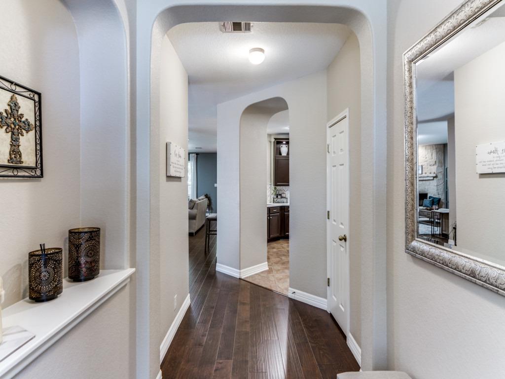737 San Gabriel LOOP
