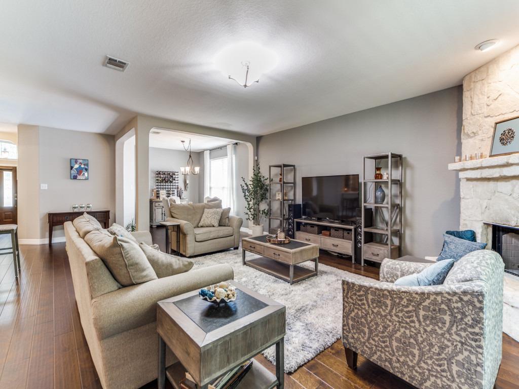 737 San Gabriel LOOP