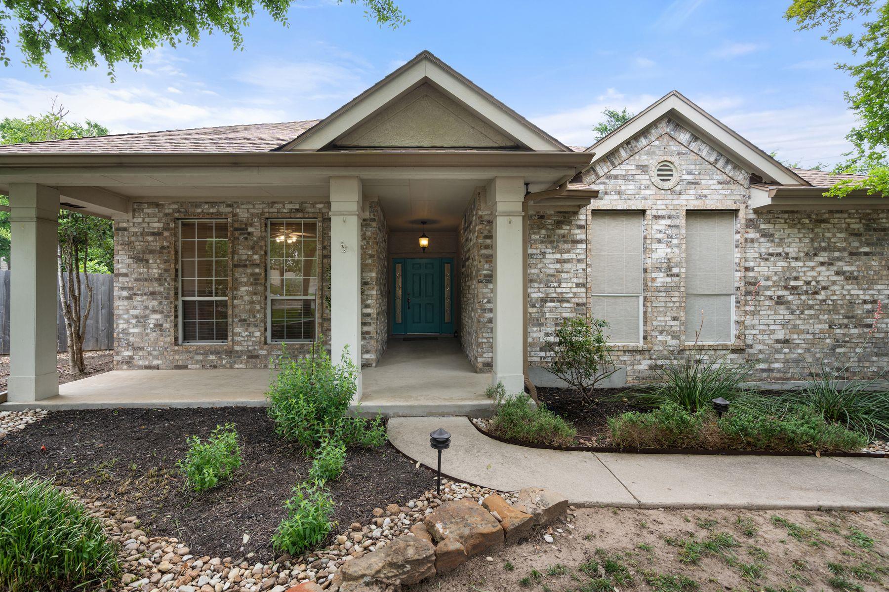2812 Cascade Falls DR