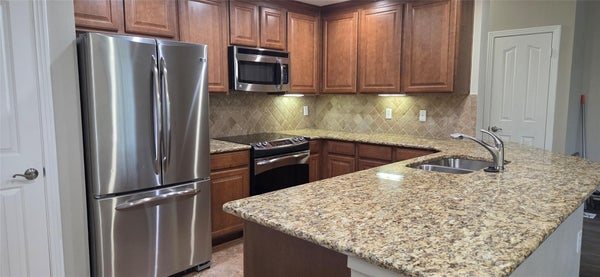6800 AUSTIN CENTER BLVD APT 180, AUSTIN, TX 78731 - Image 2bdfefef327d22b0db704b865dafbeae/327422875
