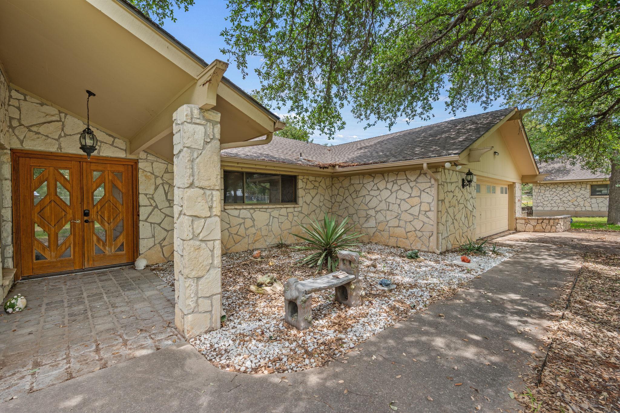 109 Sunset CIR