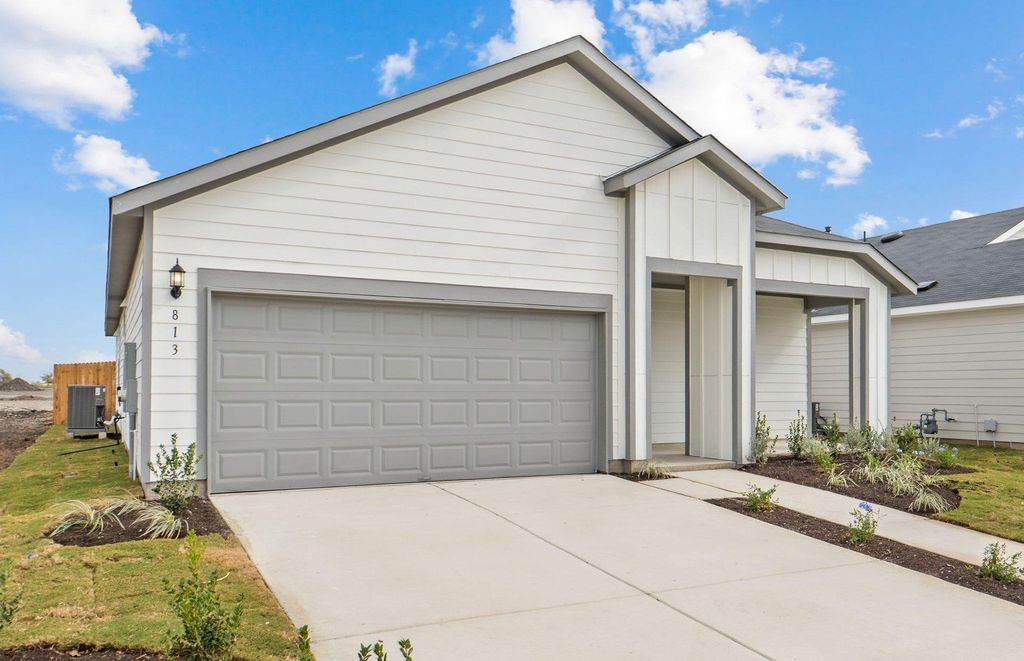 Photo of 813 Cardenas ST, San Marcos, TX 78666 (MLS # 4185270)