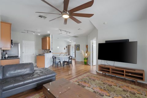 9201 Brodie LN 3401 Austin TX 78748