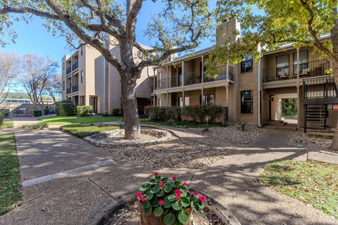 Tiny photo for 611 E 45th ST #25, Austin, TX 78751 (MLS # 2443236)