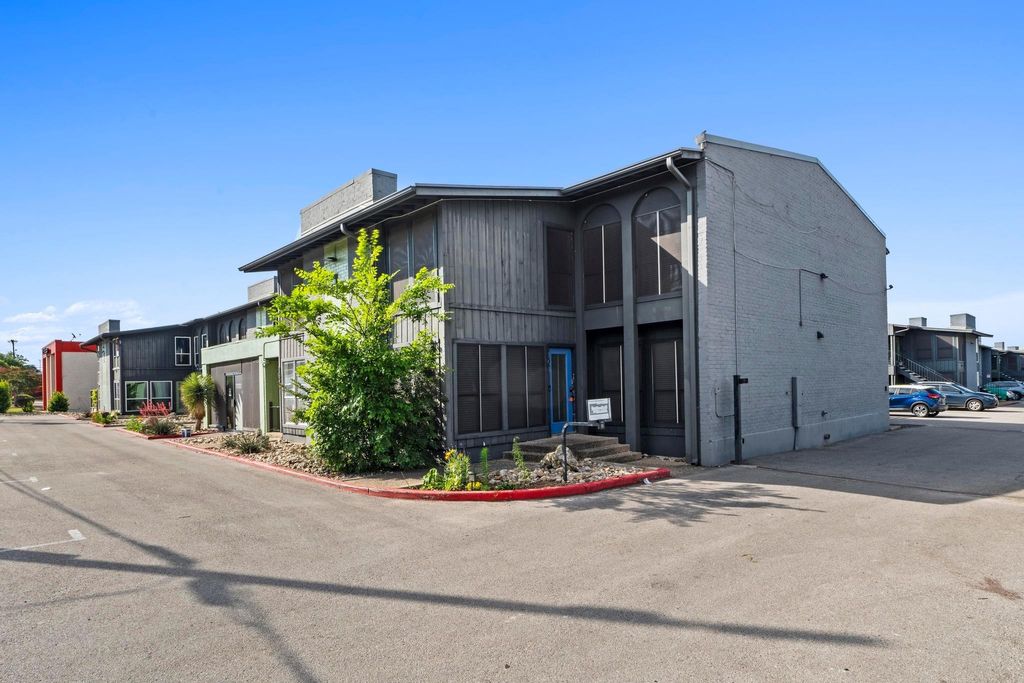 Photo for 909 Reinli ST #101, Austin, TX 78751 (MLS # 8004437)