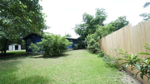 Tiny photo for 1808 Wildrose DR, Austin, TX 78721 (MLS # 3448477)