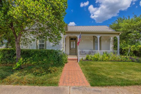Photo of 1007 Hill ST, Bastrop, TX 78602 (MLS # 7392750)