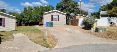 Photo of 21306 Choctaw CV, Lago Vista, TX 78645 (MLS # 5787143)