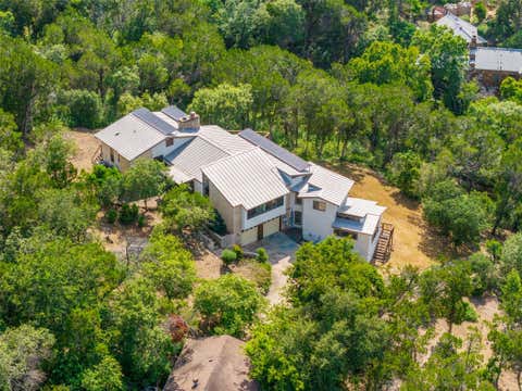 Photo of 709 Lost CYN, West Lake Hills, TX 78746 (MLS # 6790000)