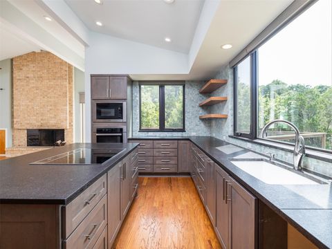 Tiny photo for 709 Lost CYN, West Lake Hills, TX 78746 (MLS # 6790000)