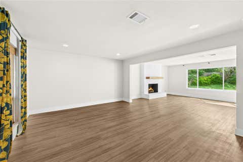 Tiny photo for 10101 Parkfield DR, Austin, TX 78758 (MLS # 3010990)