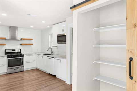 Tiny photo for 10101 Parkfield DR, Austin, TX 78758 (MLS # 3010990)
