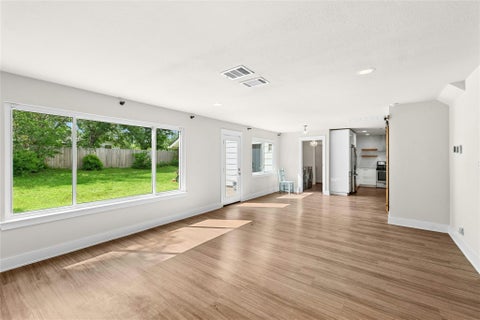 Tiny photo for 10101 Parkfield DR, Austin, TX 78758 (MLS # 3010990)