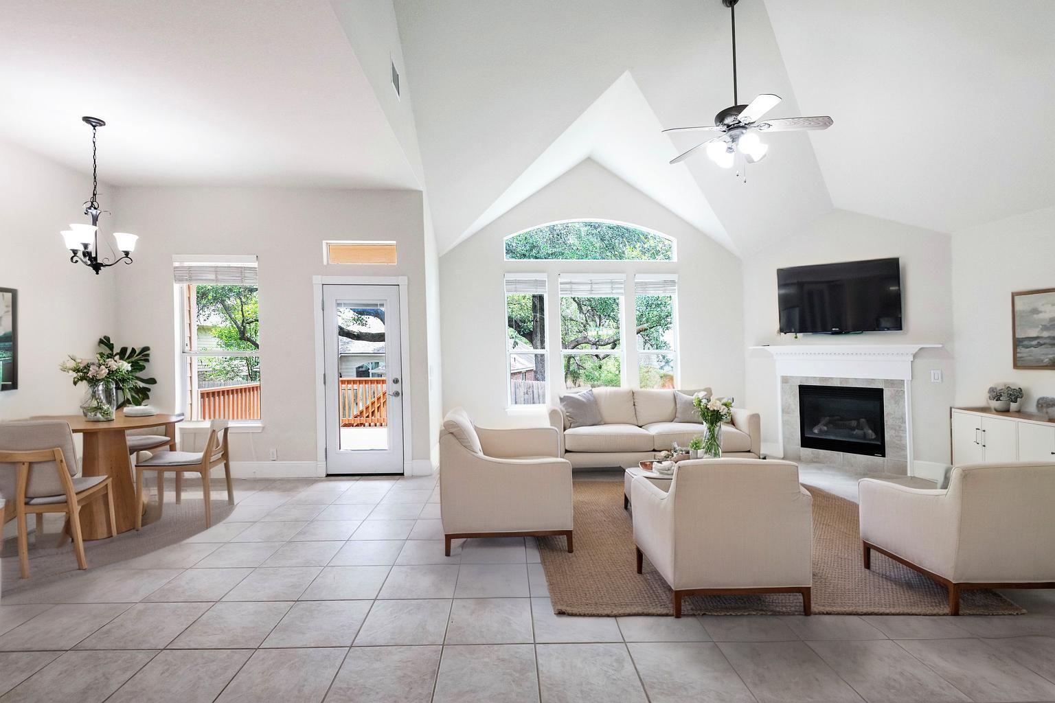 2613 Corabella PL