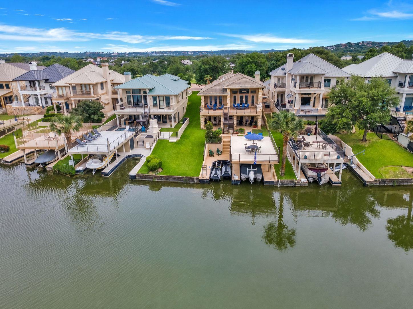 223 Dominion DR