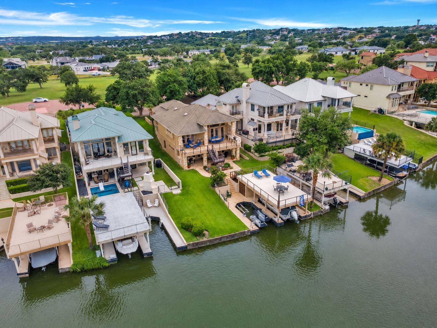 223 Dominion DR