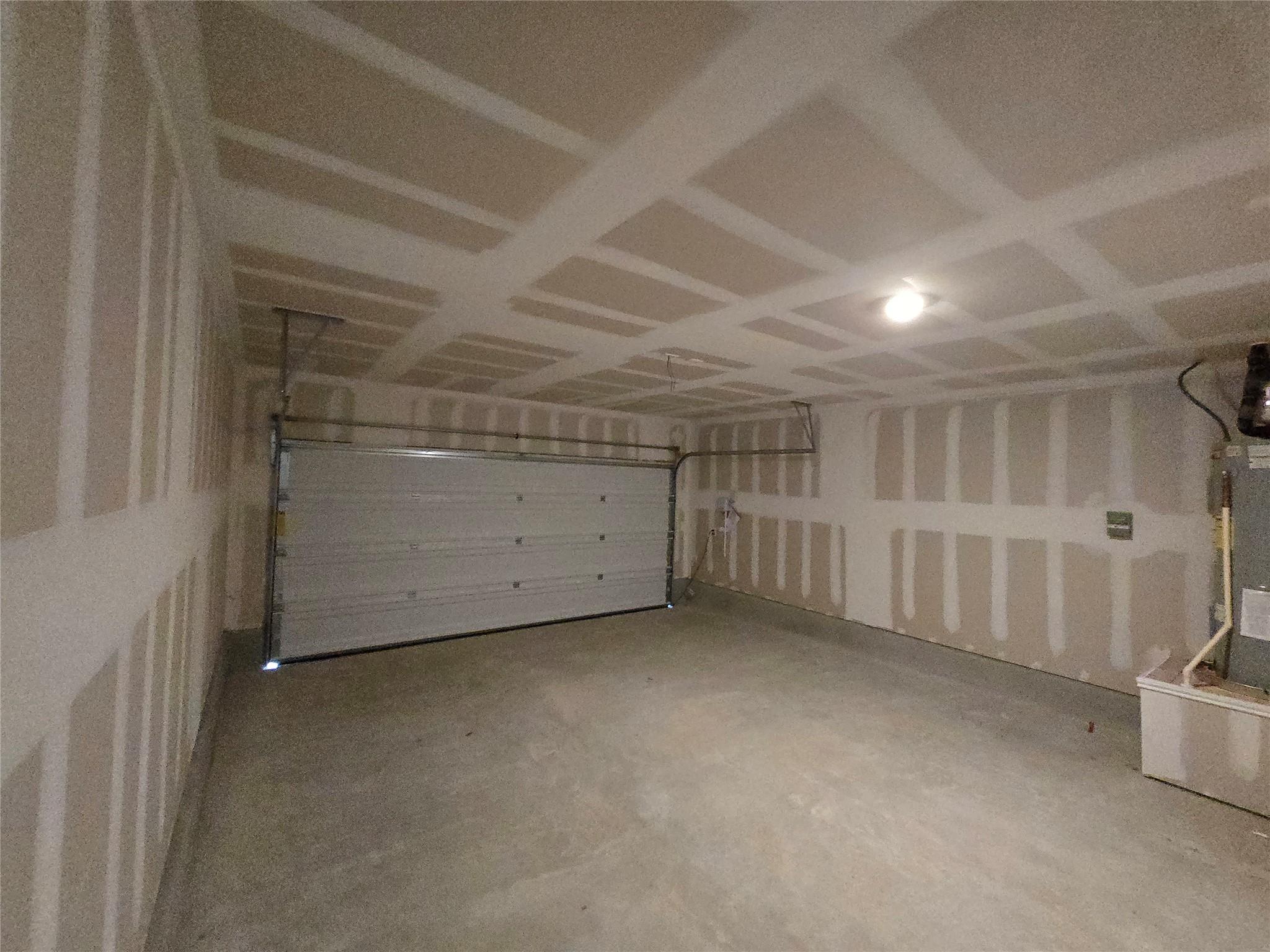 104 Burt Rainey LN