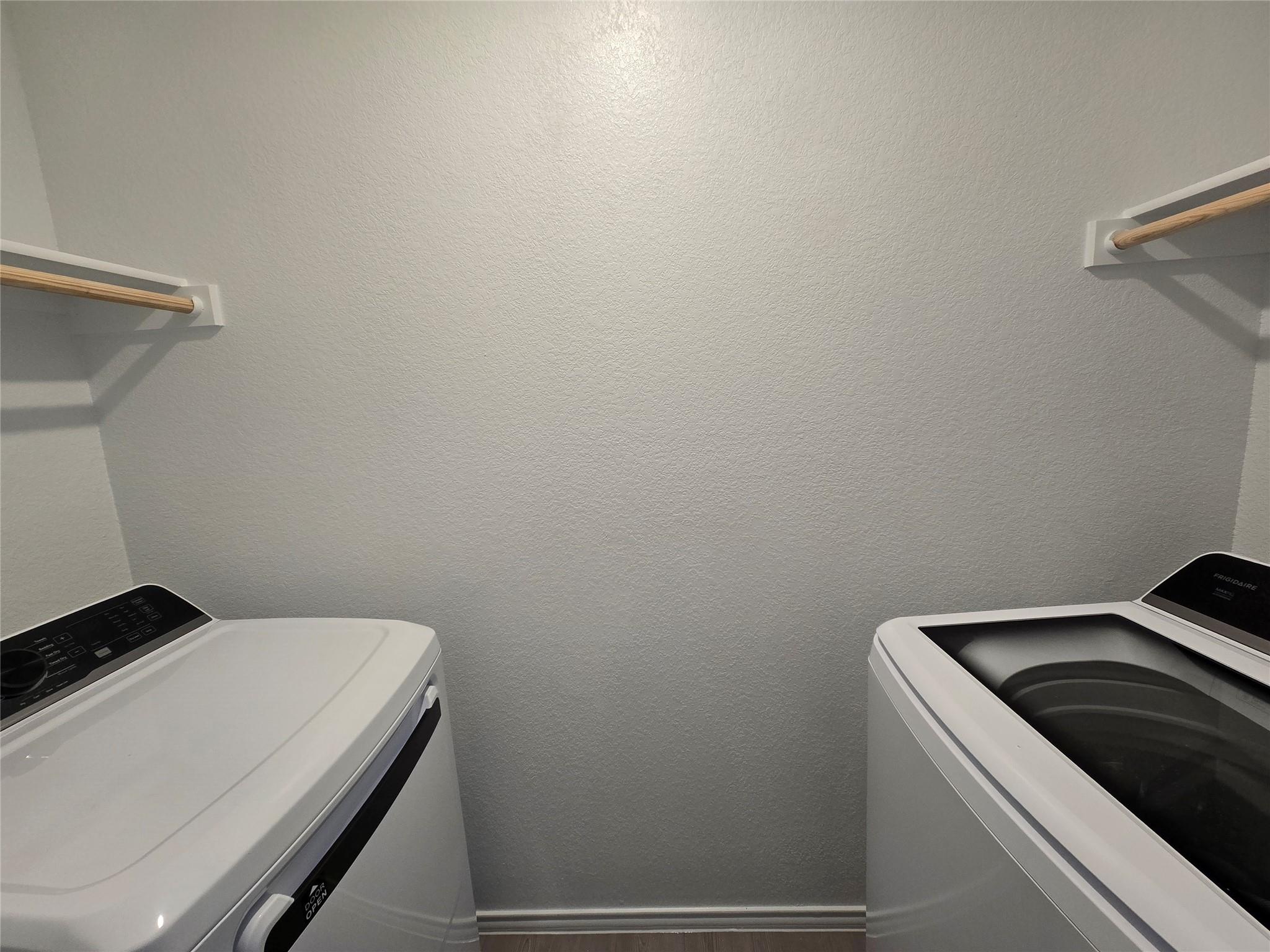 104 Burt Rainey LN