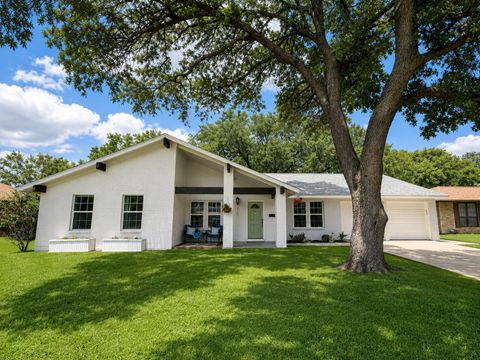 Photo of 3100 Lynridge DR, Austin, TX 78723 (MLS # 8624488)