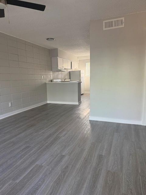 Photo of 311 E 31 ST #202, Austin, TX 78705 (MLS # 6311183)