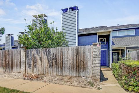 Tiny photo for 1010 Rundberg LN #24, Austin, TX 78758 (MLS # 4885330)