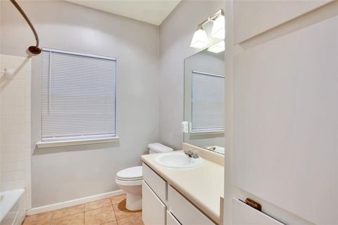 Photo of 3113 Robinson Ave #B, Austin, TX 78722 (MLS # 1648999) Photo of 3113 Robinson Ave #B, Austin, TX 78722 (MLS # 1648999)