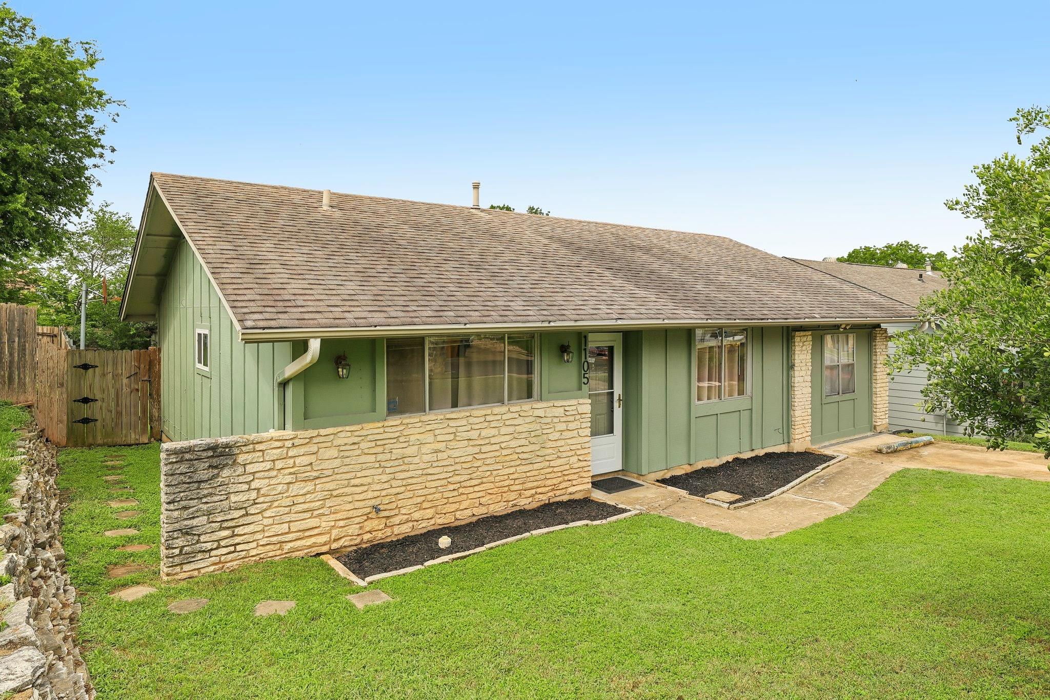 1105 Blue Ridge DR