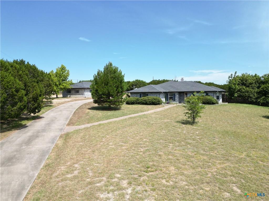 875 Spring Creek LN