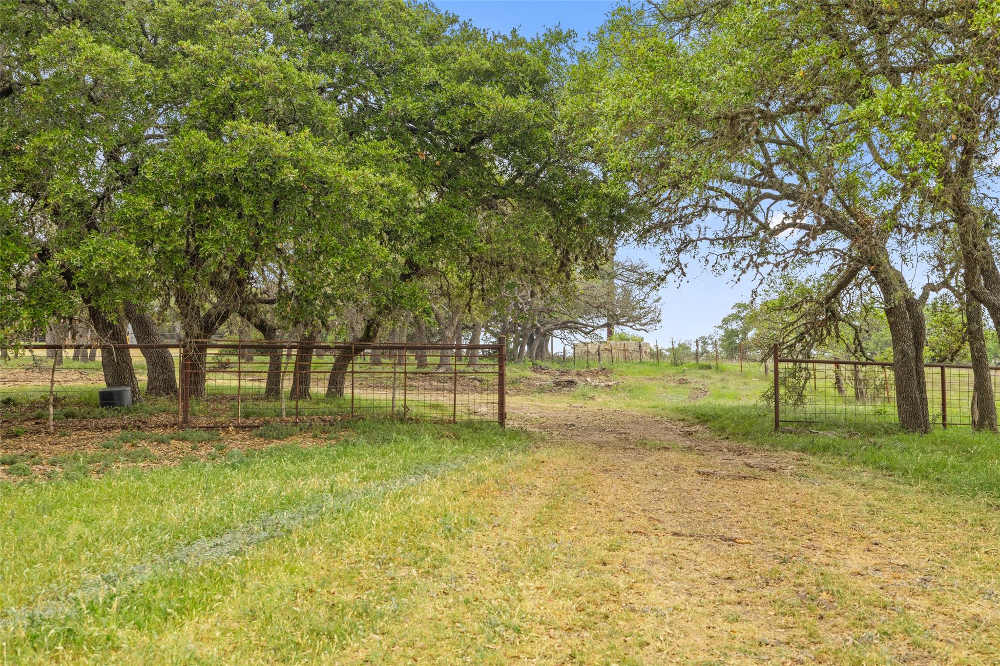 4112 Schumann RD