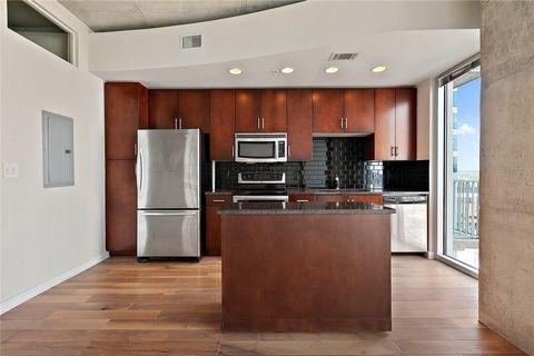 Tiny photo for 360 Nueces ST #1304, Austin, TX 78701 (MLS # 7524665)