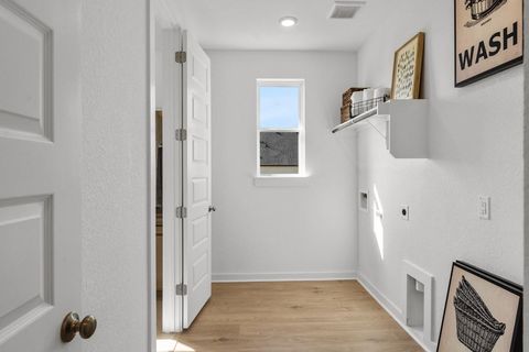 Tiny photo for 20602 Stelfox ST, Manor, TX 78653 (MLS # 4015986)